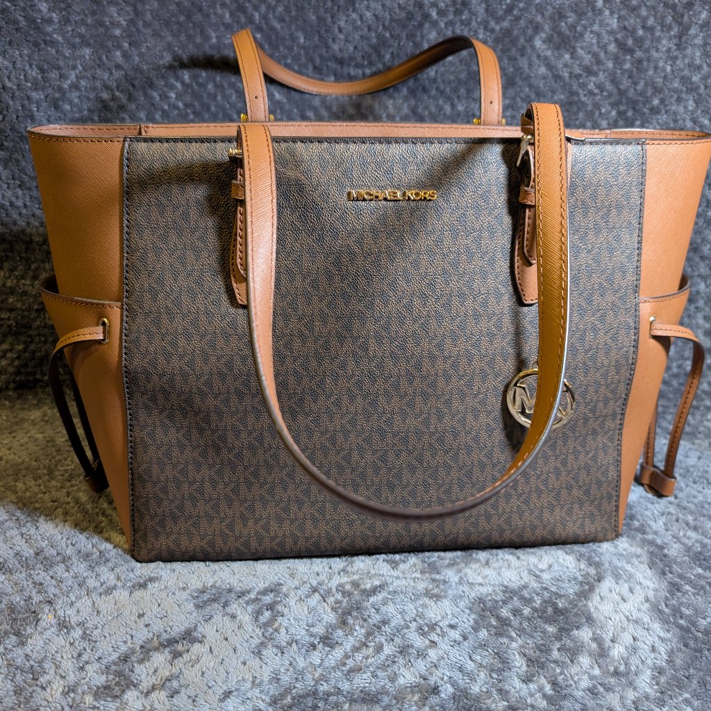 Michael Kors Gilly Large Logo And Leather Tote Bag